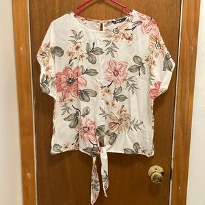 Women’s Floral Top